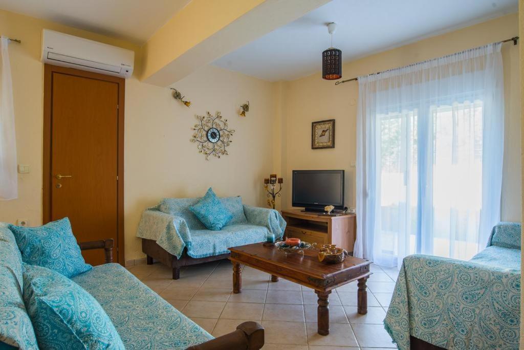 Diogenis Villa 보우르보우로우 외부 사진